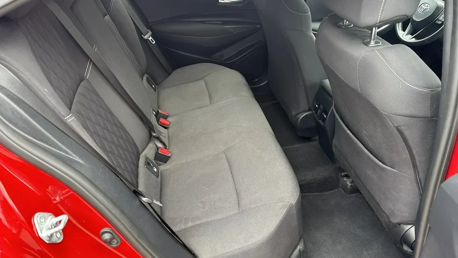 TOYOTA Corolla -