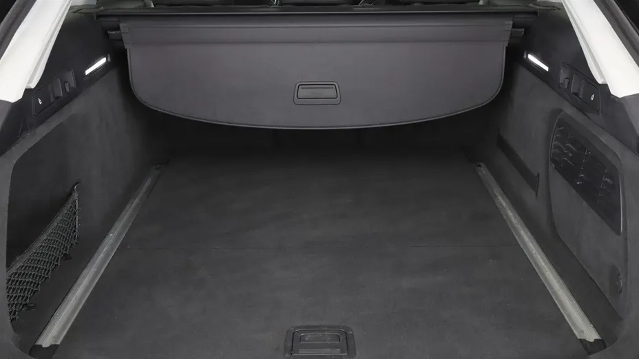 AUDI A6 -