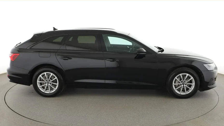 AUDI A6 -