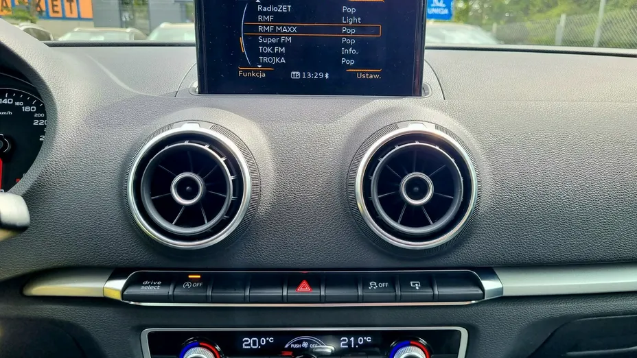 AUDI A3 Sportback -