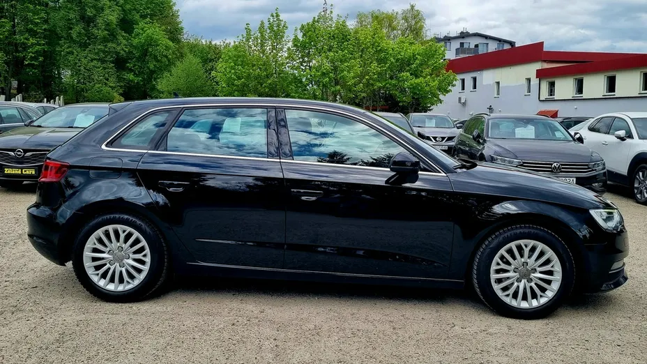 AUDI A3 Sportback -