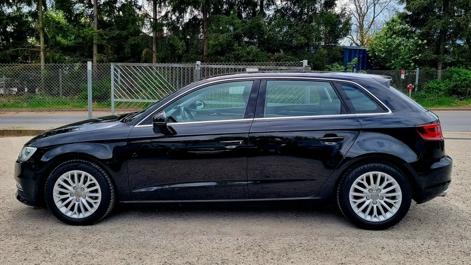 AUDI A3 Sportback -
