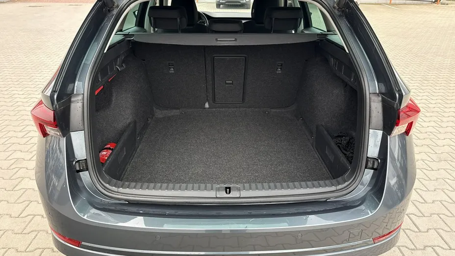 SKODA Octavia -