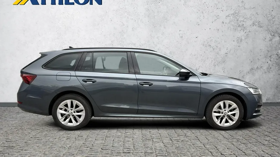 SKODA Octavia -