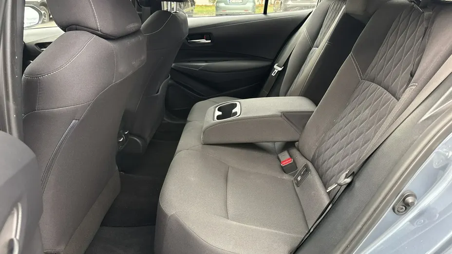 TOYOTA Corolla -