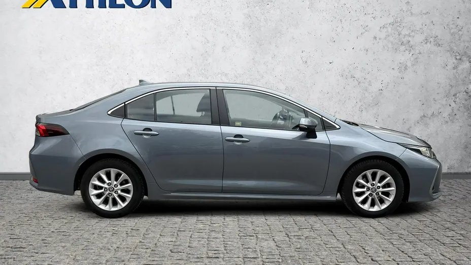 TOYOTA Corolla -