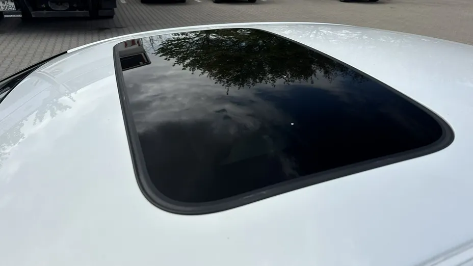 VOLVO S90 -