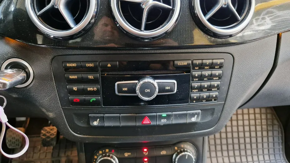 MERCEDES-BENZ B Klasa -