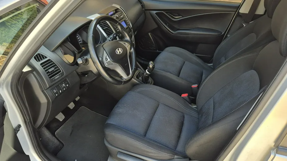 HYUNDAI ix20 -