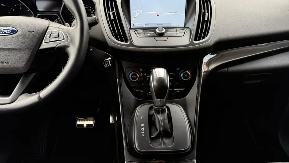 FORD Kuga -