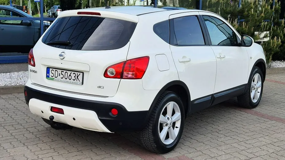 NISSAN Qashqai -