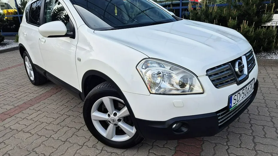 NISSAN Qashqai -