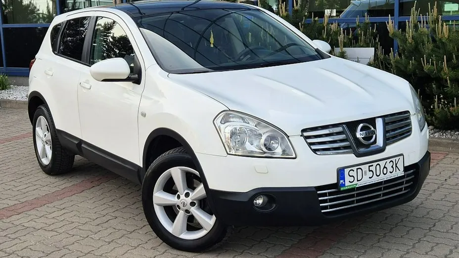 NISSAN Qashqai -