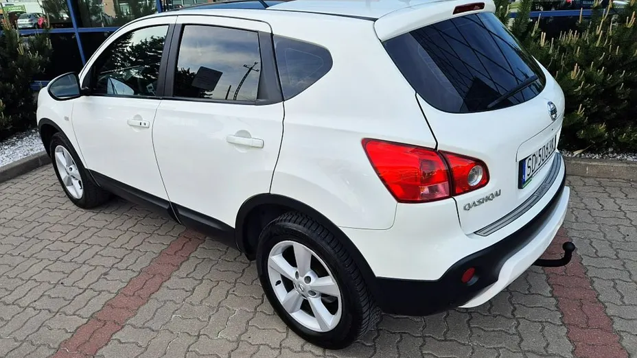 NISSAN Qashqai -
