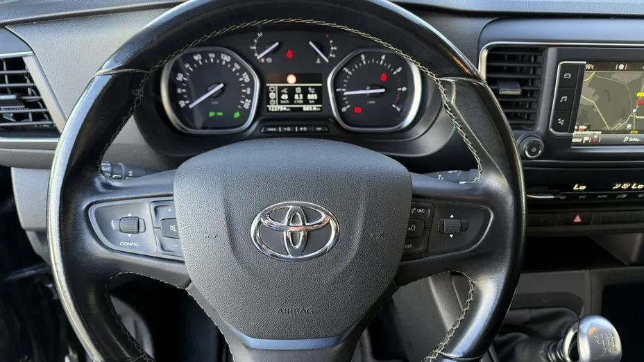 TOYOTA Proace Verso -