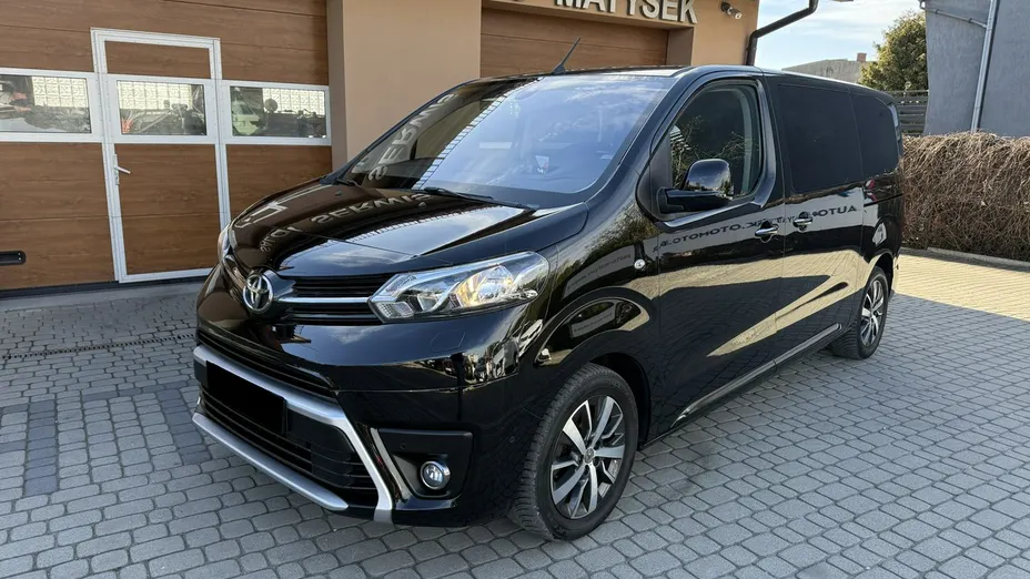 TOYOTA Proace Verso -