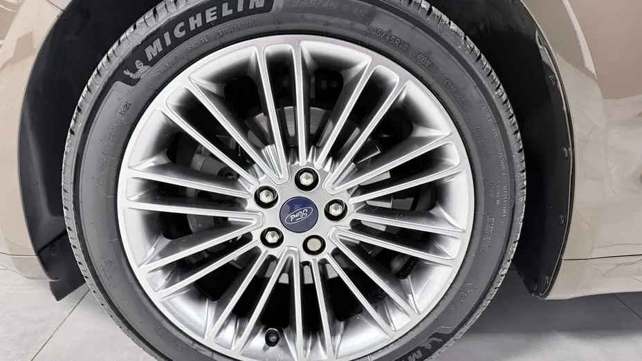 FORD Mondeo -