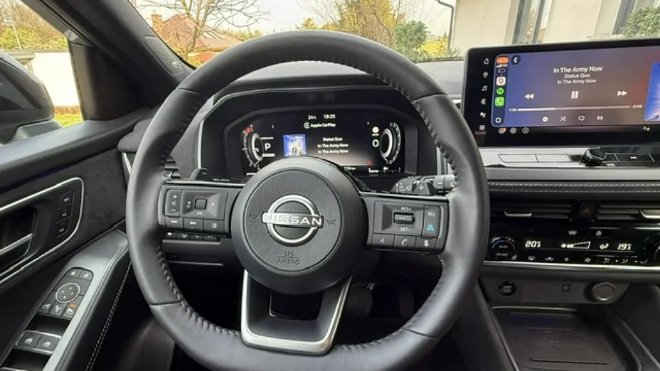 NISSAN Qashqai -