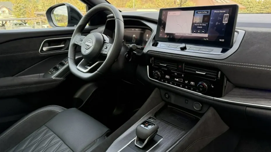 NISSAN Qashqai -