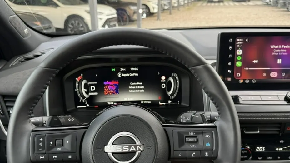 NISSAN Qashqai -