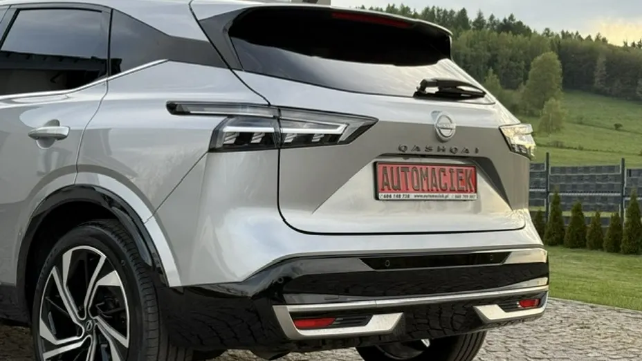 NISSAN Qashqai -