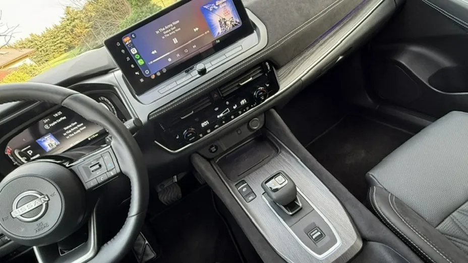 NISSAN Qashqai -