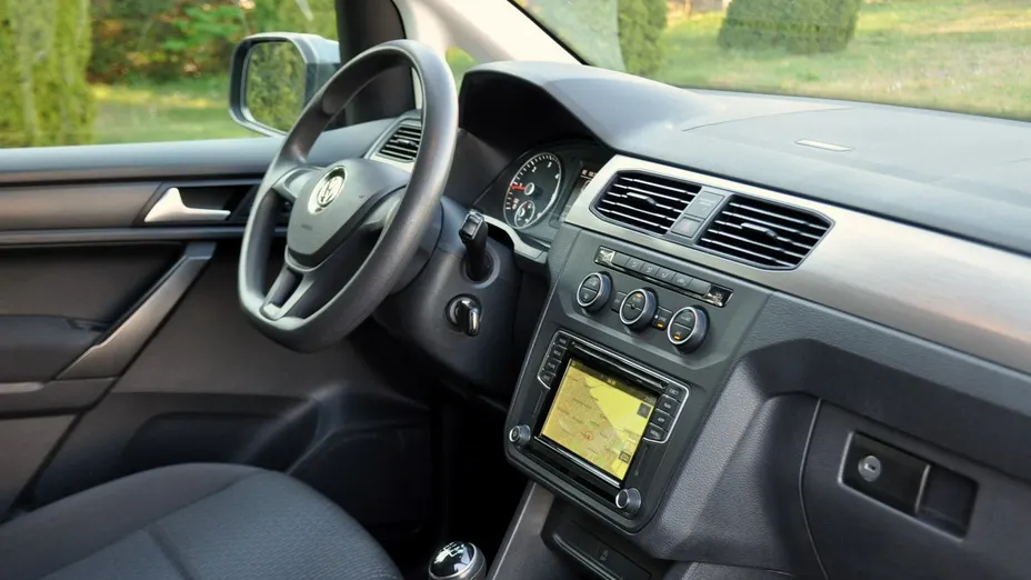 VOLKSWAGEN Caddy -