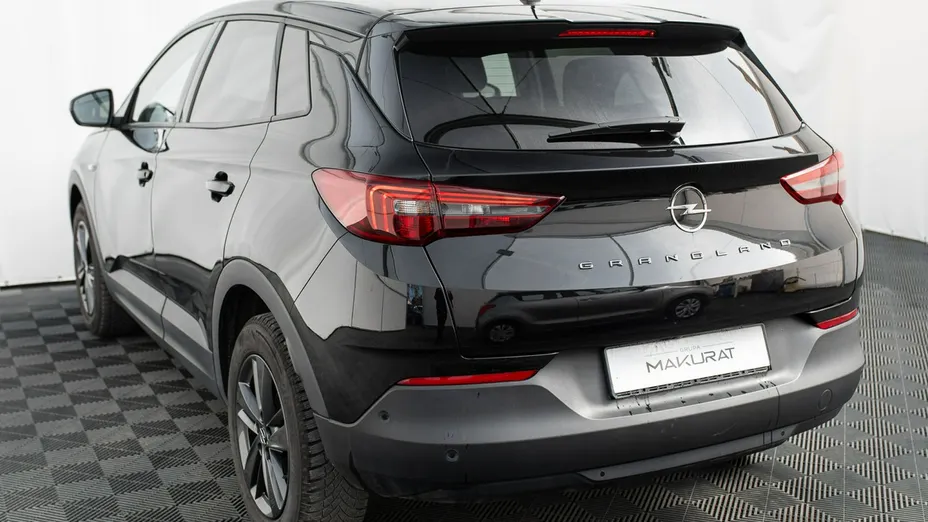 OPEL Grandland X -