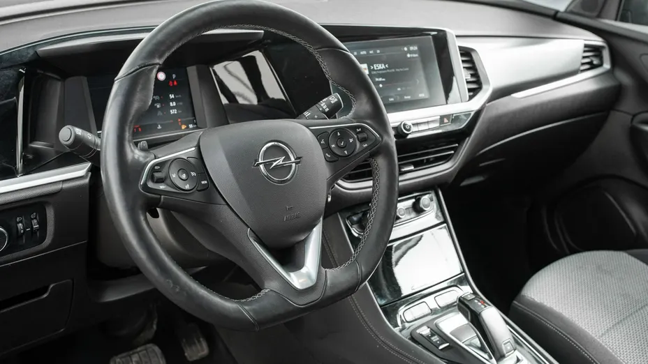 OPEL Grandland X -