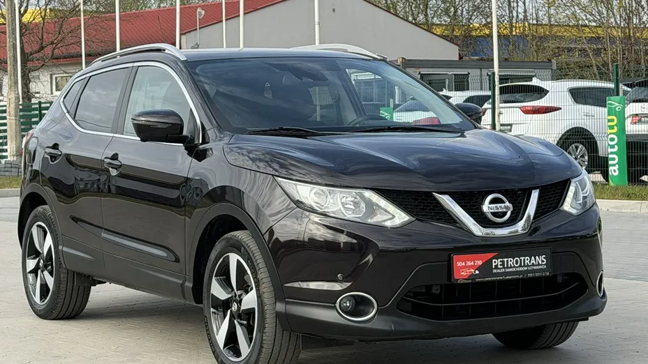 NISSAN Qashqai -