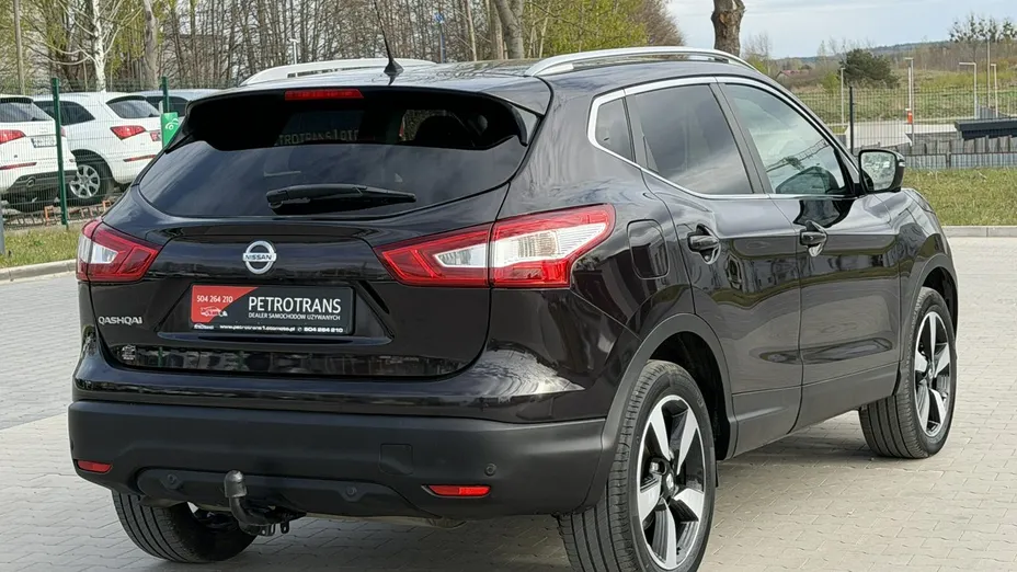 NISSAN Qashqai -