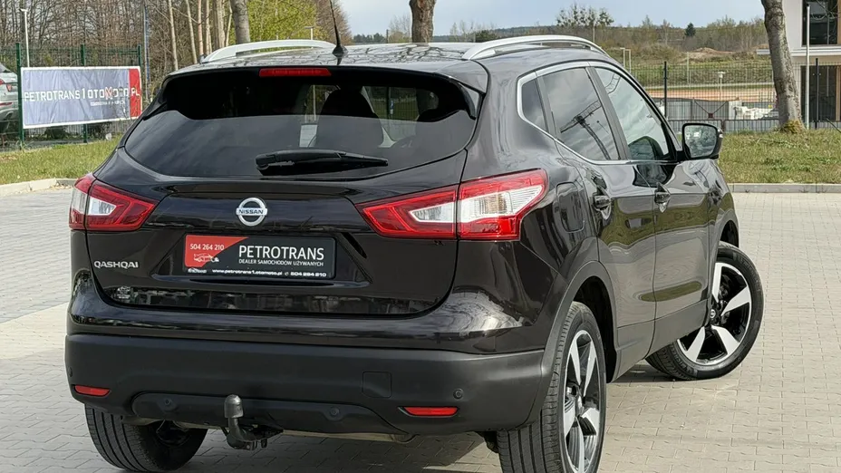 NISSAN Qashqai -
