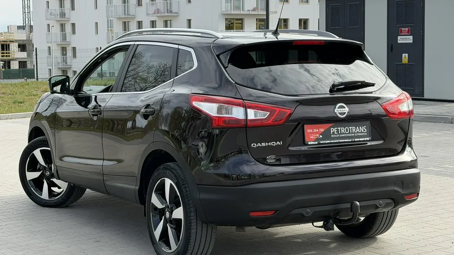 NISSAN Qashqai -