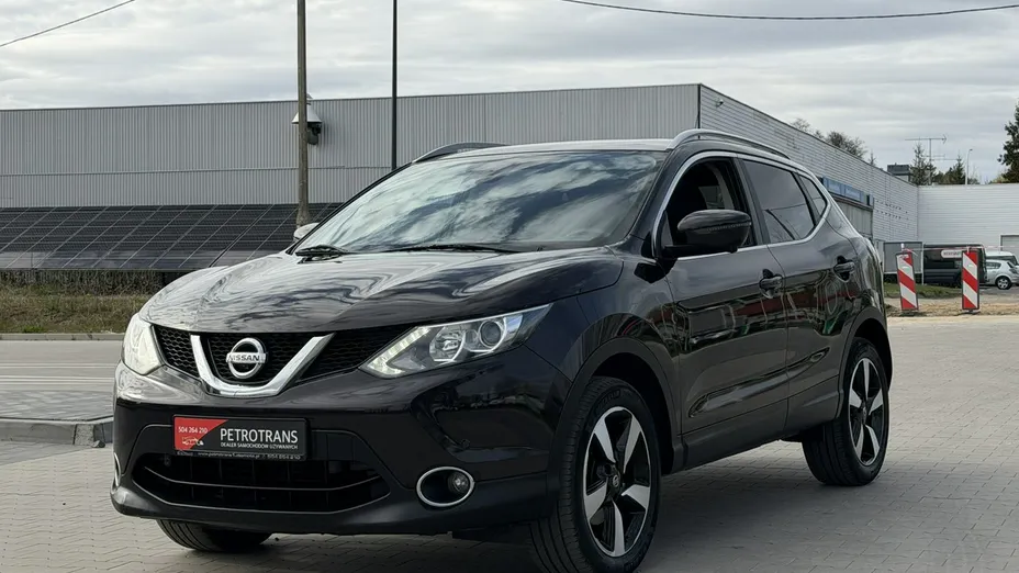 NISSAN Qashqai -