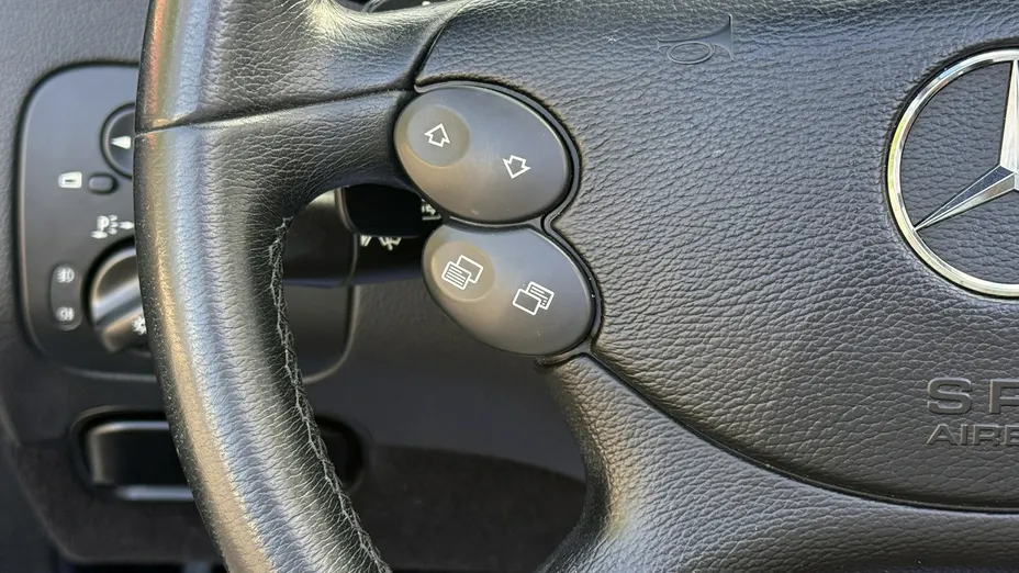 MERCEDES-BENZ CLK -