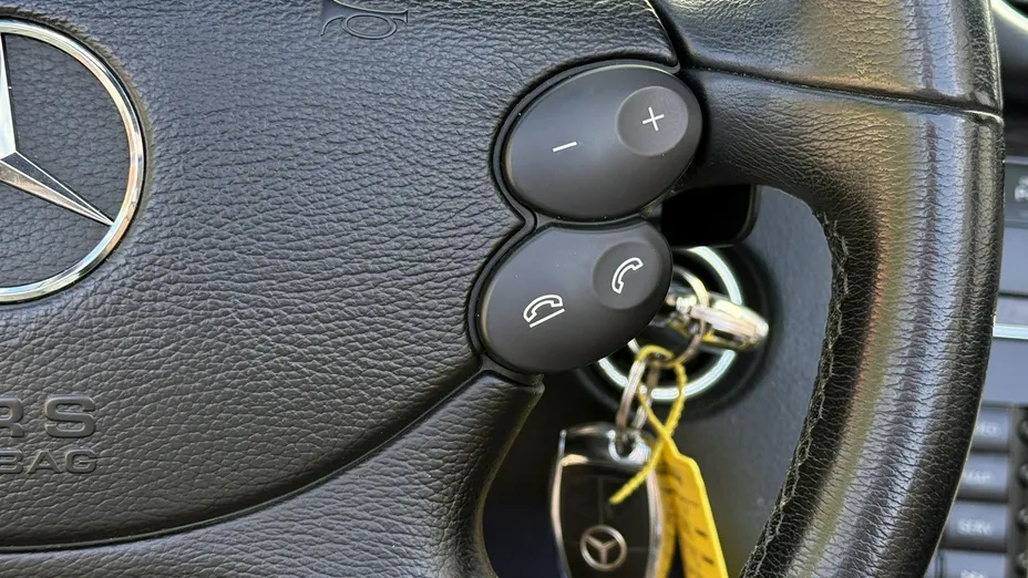 MERCEDES-BENZ CLK -