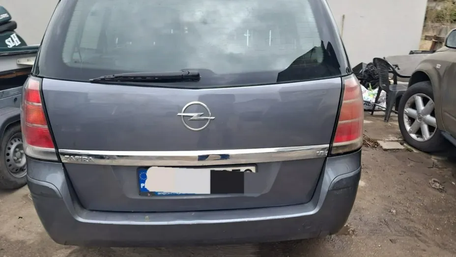 OPEL Zafira -