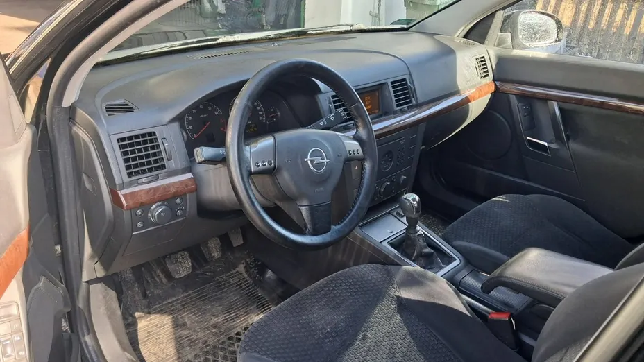 TOYOTA Auris -