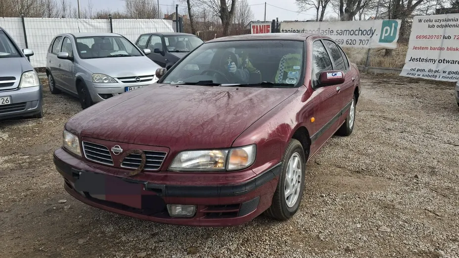 NISSAN Maxima -