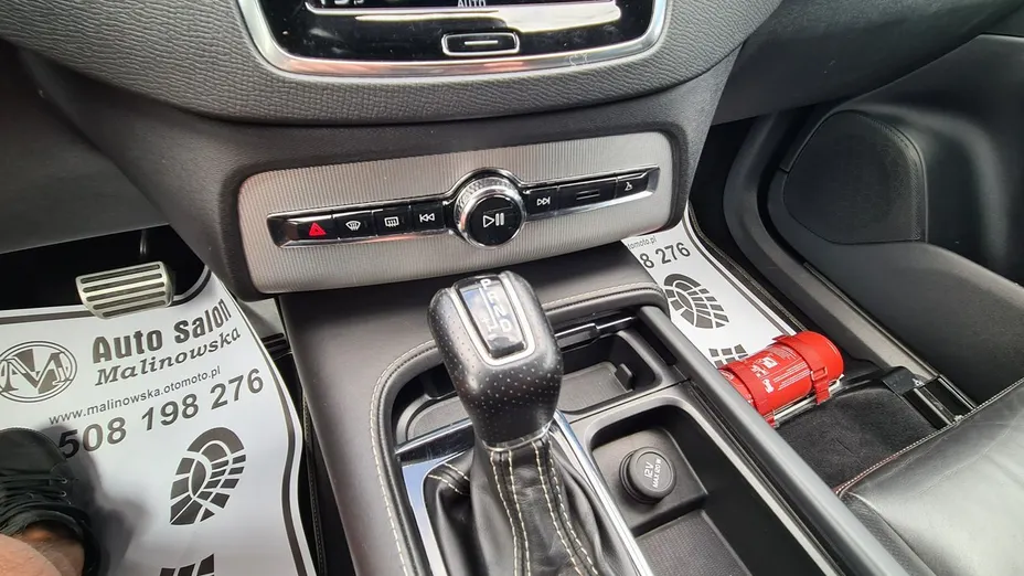 VOLVO XC90 -