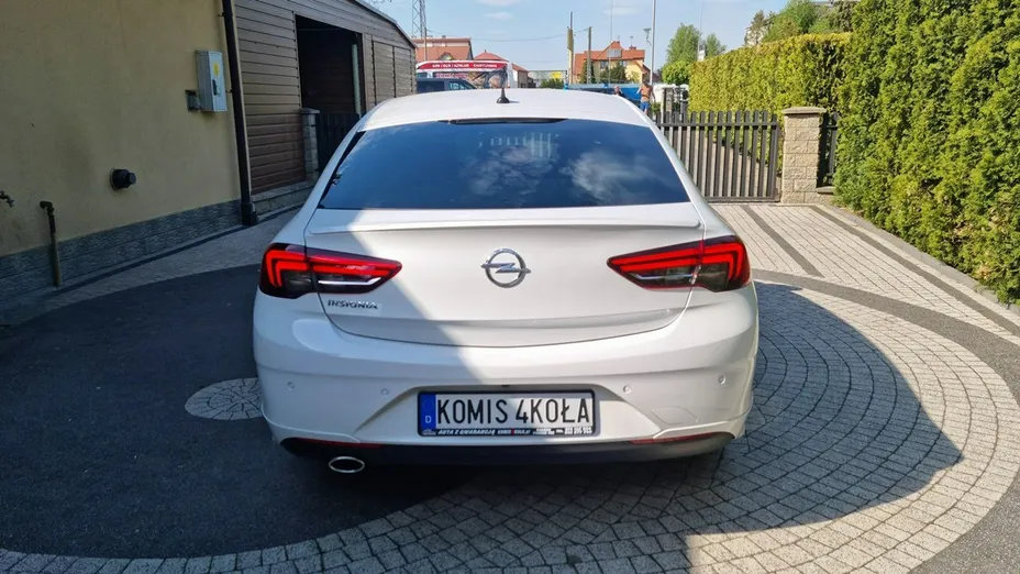 OPEL Insignia -