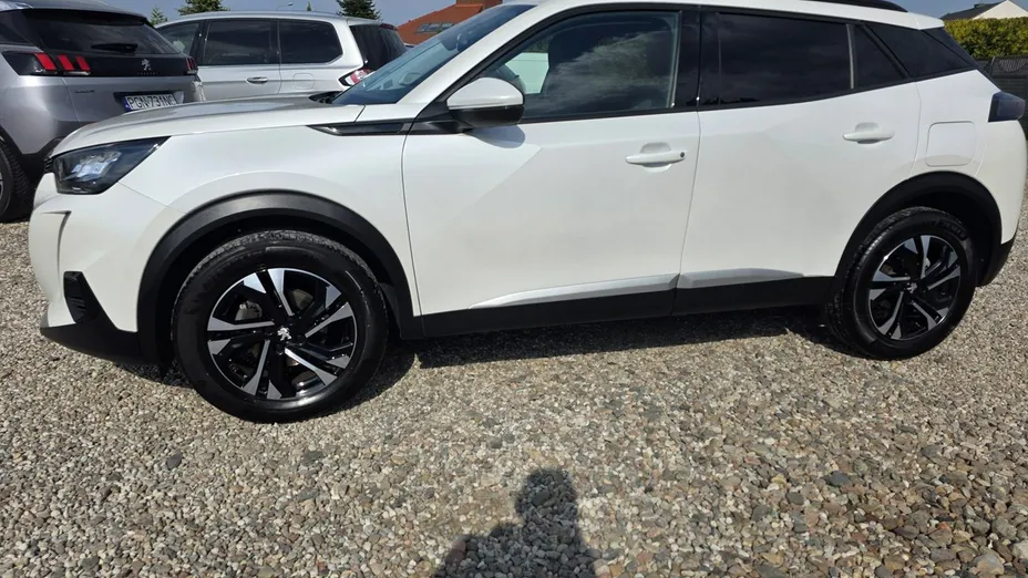 PEUGEOT 2008 -