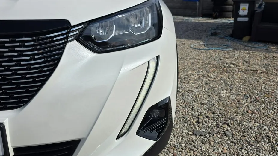 PEUGEOT 2008 -
