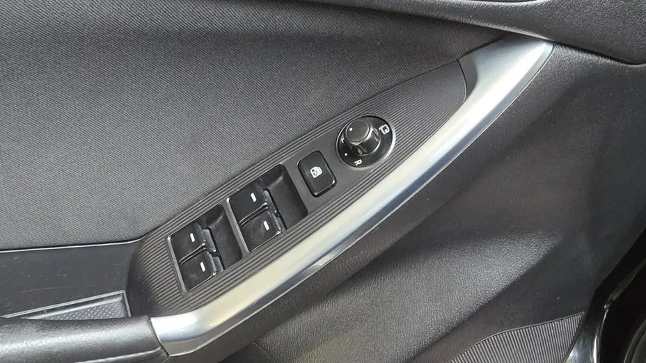 MAZDA CX-5 -