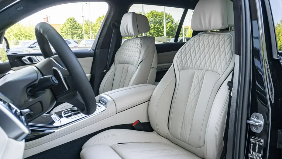BMW X7 -