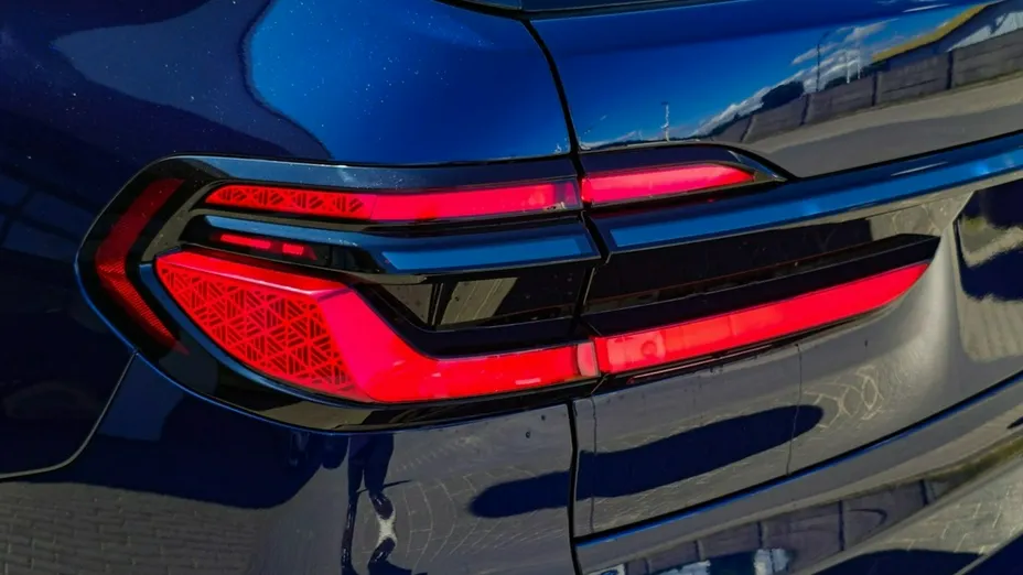 BMW X7 -