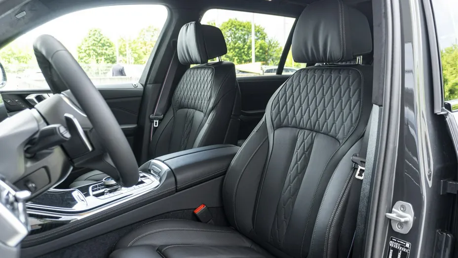 BMW X7 -