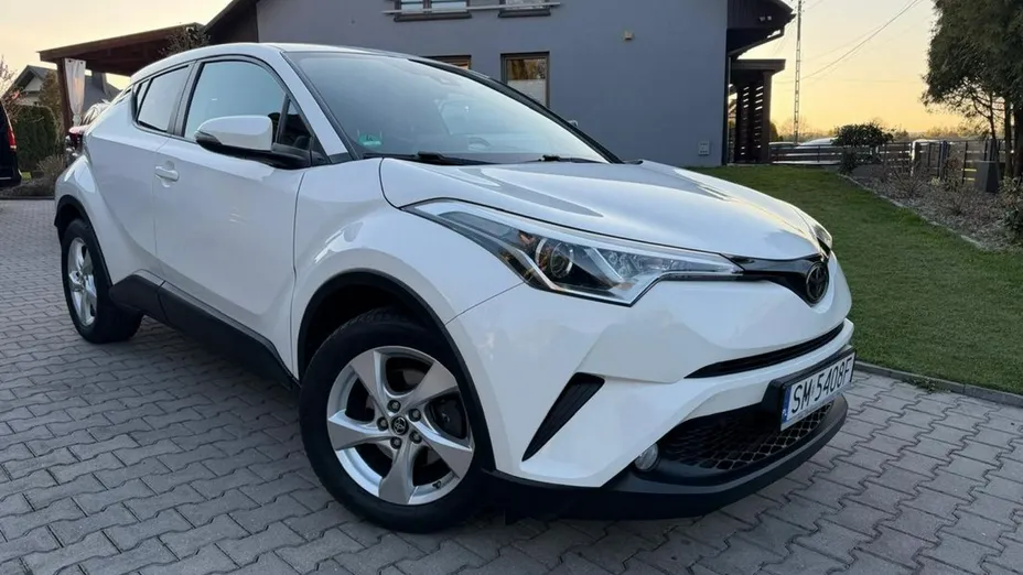 TOYOTA C-HR -