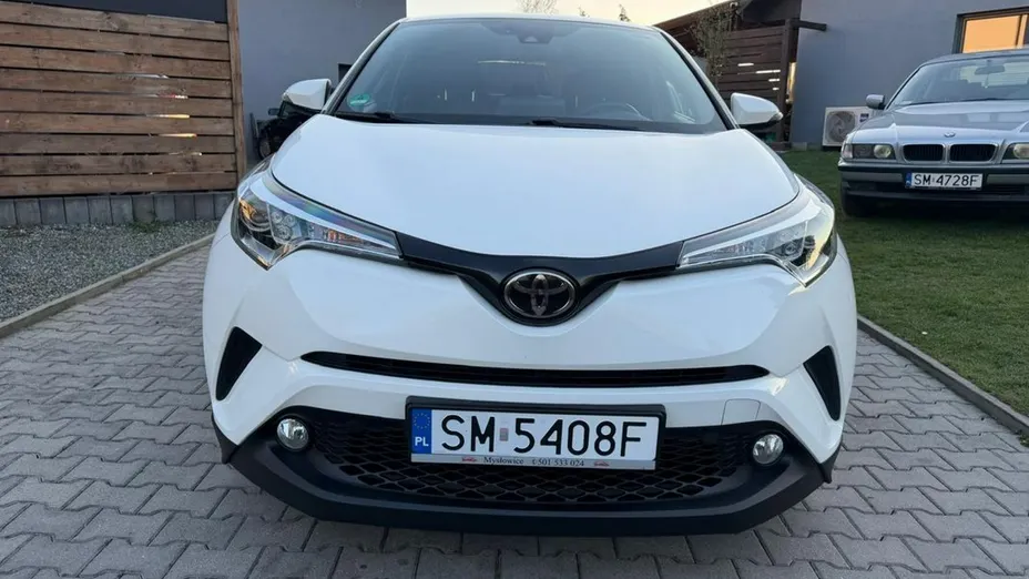 TOYOTA C-HR -