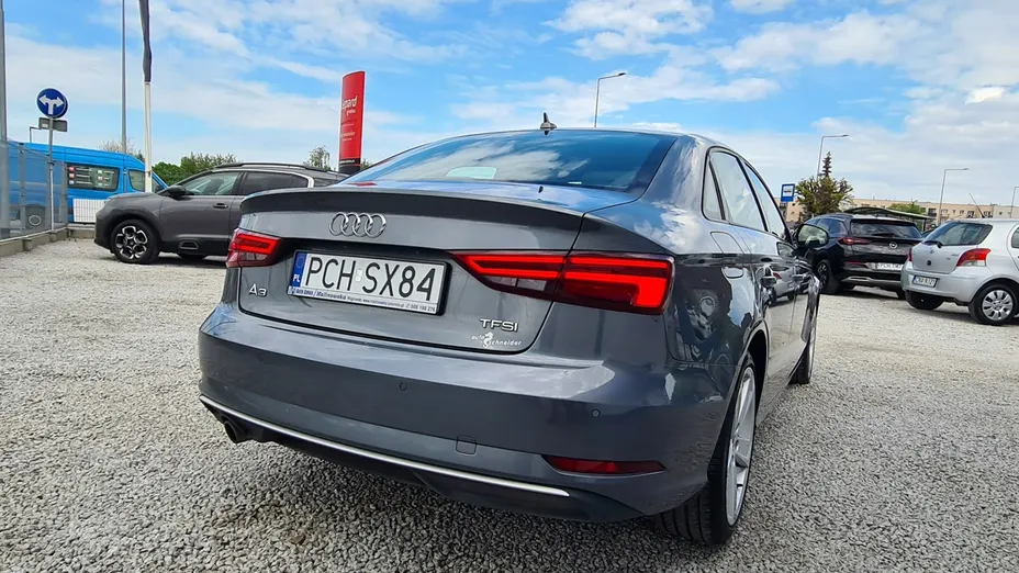 AUDI A3 Limousine -